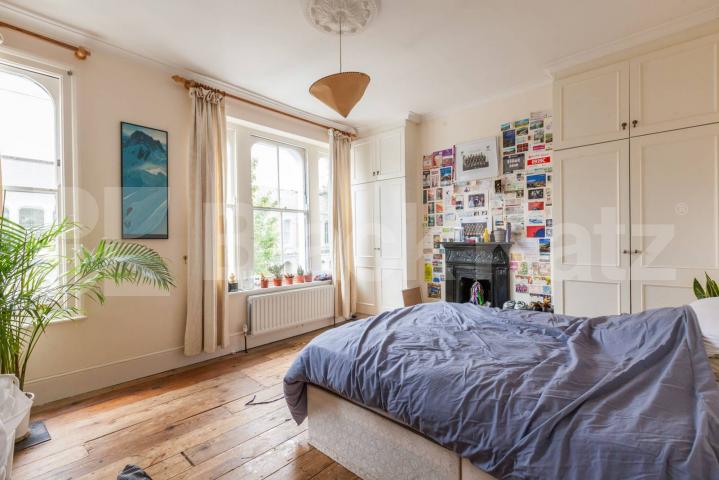 			WHOLE HOUSE!, 4 Bedroom, 1 bath, 1 reception House			 Lyal Road , VICTORIA PARK / BOW E3